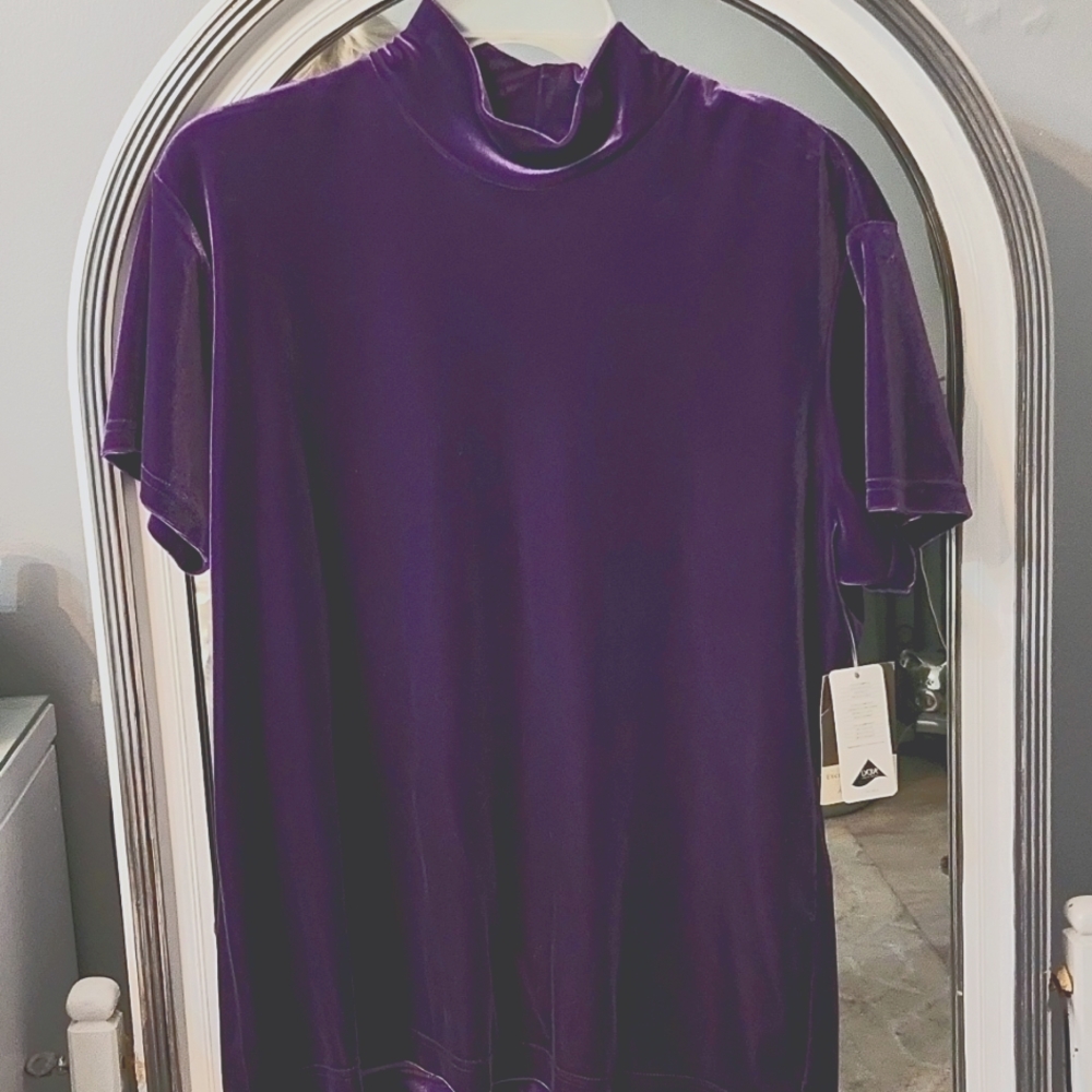 Short sleeve top
